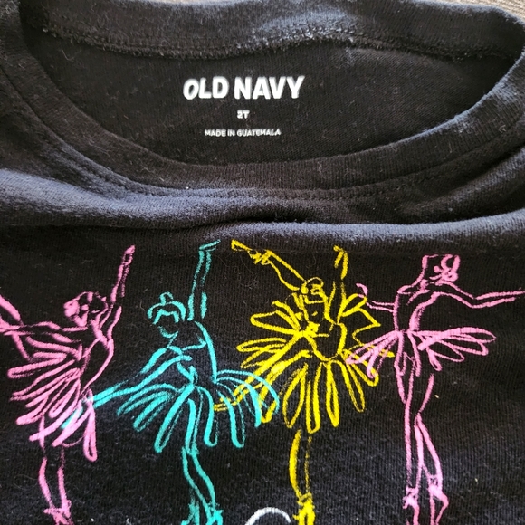2 for $6 - Old Navy Short Sleeve Tees Size 2T - Picture 4 of 5